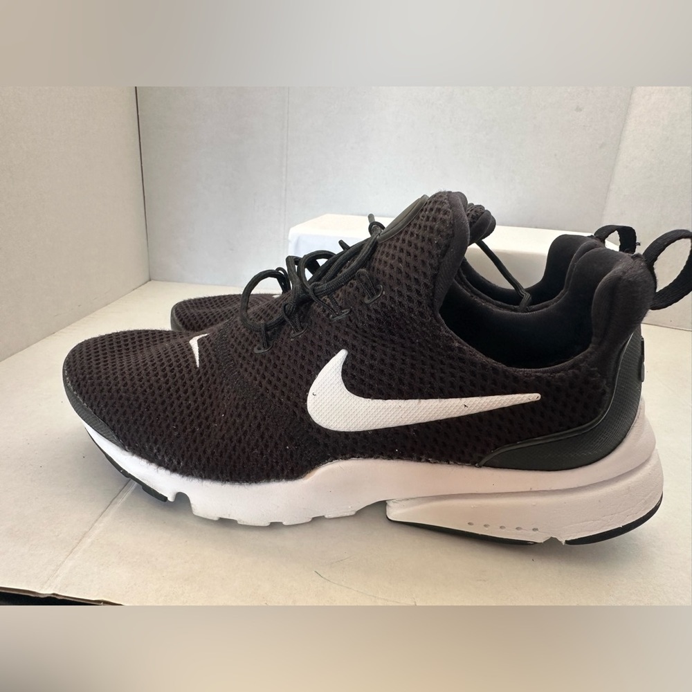Nike Air Presto Fly Womens Size 6 Black White Athletic Running Shoes Sneakers - Picture 5 of 8